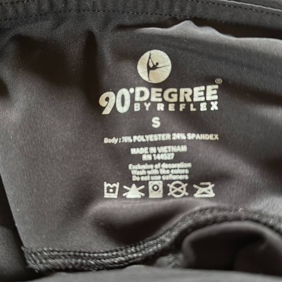 Gymshark leggings, leggings and Adidas shorts - Picture 3 of 5